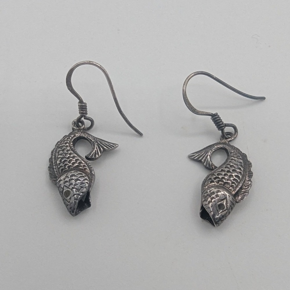 Vintage Silver Tone Fish Drop Earrings Oxidized Koi Carp Dangle French Hook